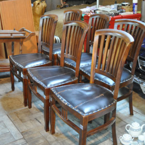 椅子張り替え　リフォーム　布張り　ダイニングチェア