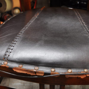 椅子張り替え　リフォーム　布張り　ダイニングチェア